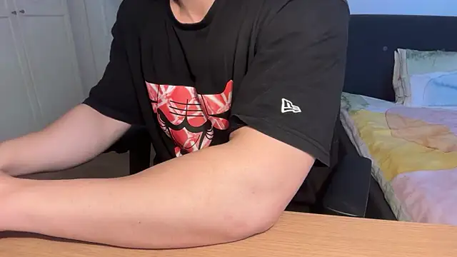 jungcock3210 webcam show