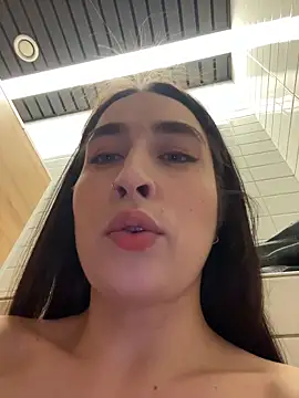 Holly_Play – Live XXX-chat