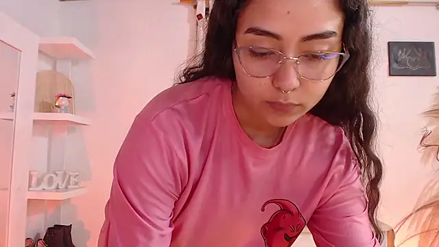 _Kim__M's Live XXX Chat