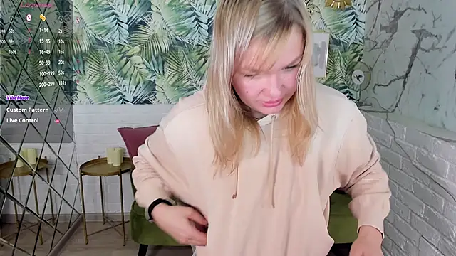 BellaDreamy Adlı Modelin Canlı XXX Sohbeti