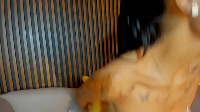 LauraAristizabalのライブXXXチャット