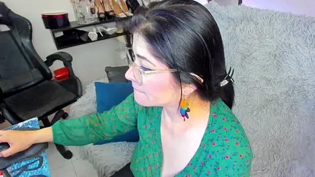 BellaFlaming 라이브 XXX 채팅