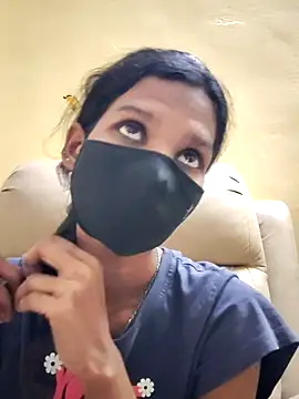 ramyasri- Adlı Modelin Canlı XXX Sohbeti