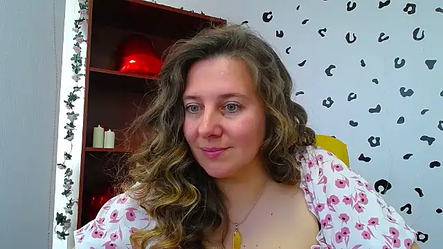 NionellyのライブXXXチャット