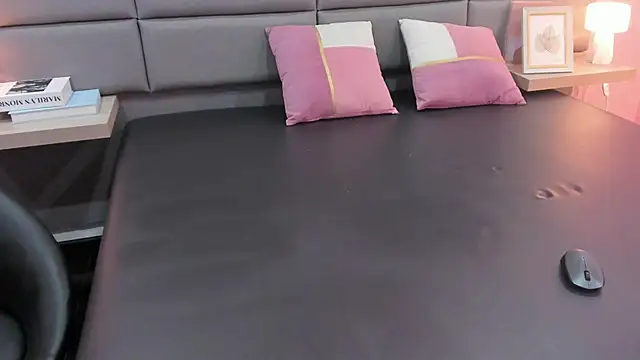 Helenn_Moore 라이브 XXX 채팅