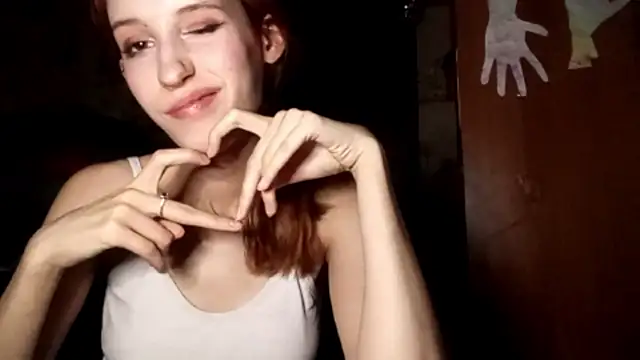 Chat +18 de SirenFrost ao vivo