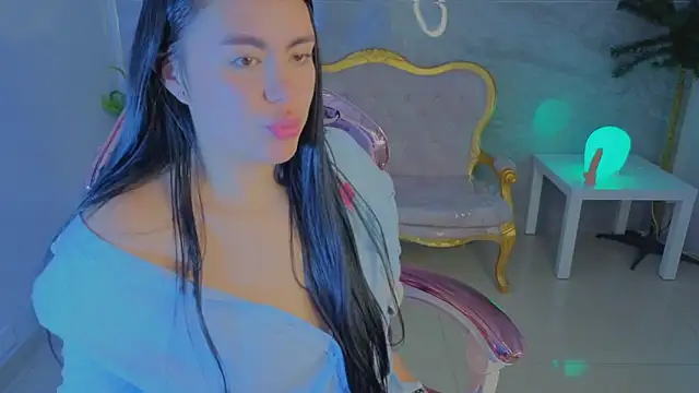 nati06_s' Live XXX Chat