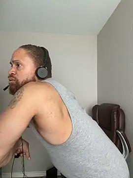 Fathero1time: онлайн-секс-чат