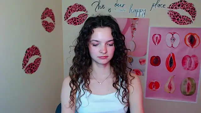 _SusieSu_'s Live XXX Chat