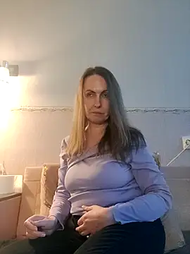 Evelina_cute – Naživo XXX chat