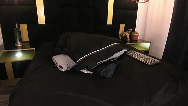 Lucio__Fox Show Webcam