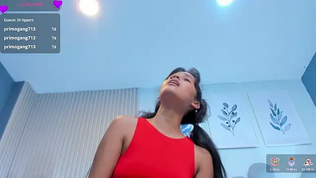 luly_dreams Adlı Modelin Canlı XXX Sohbeti