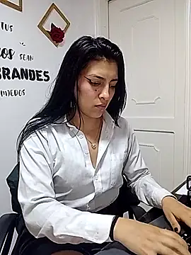 jaade_doll Live XXX-chat