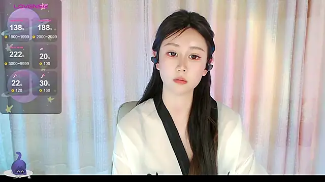 Aimee-520 Adlı Modelin Canlı XXX Sohbeti