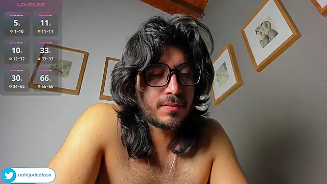 Ackerman_Eren_ Pertunjukan Webcam