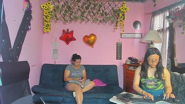 lesbiancuple's Live XXX Chat