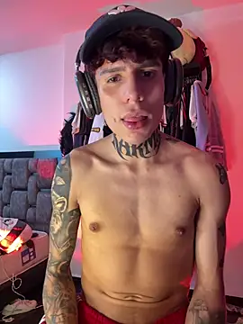 Pokazy przed kamerką – Angelcumm_