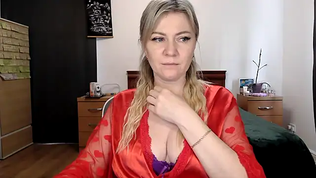 ParadiseAlina Adlı Modelin Canlı XXX Sohbeti