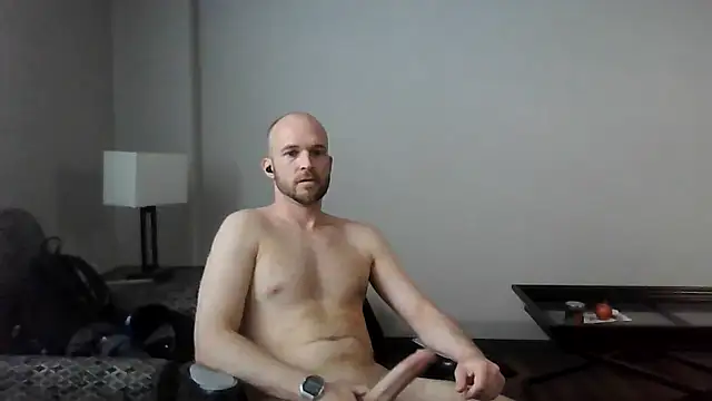 Pokazy przed kamerką – Luke_James