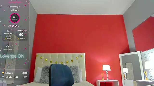 Hannahsmiith2のウェブカメラショー