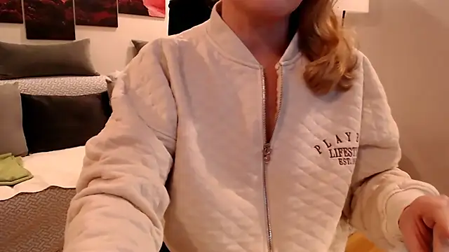 love-bionda – Live XXX-chat