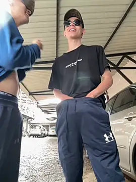 دردشة Daddyrich_632 الجنسية المباشرة