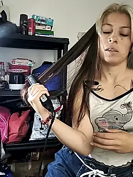 Živý XXX chat Tefannyy_