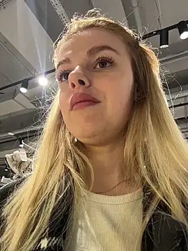 Chat XXX ao vivo de HarrietDart