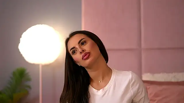 AlmaLuv live XXX chat