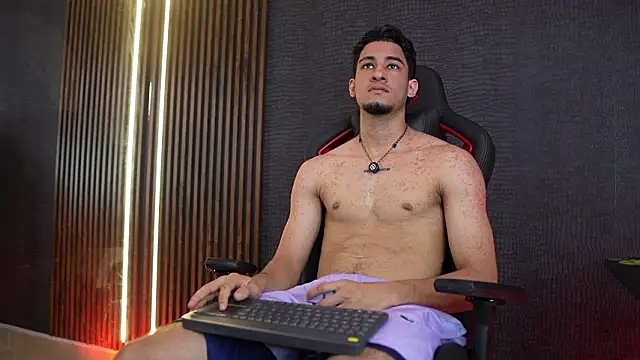 JakeMoxley's Live XXX Chat