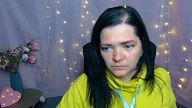 LauraFinn Webcamshow