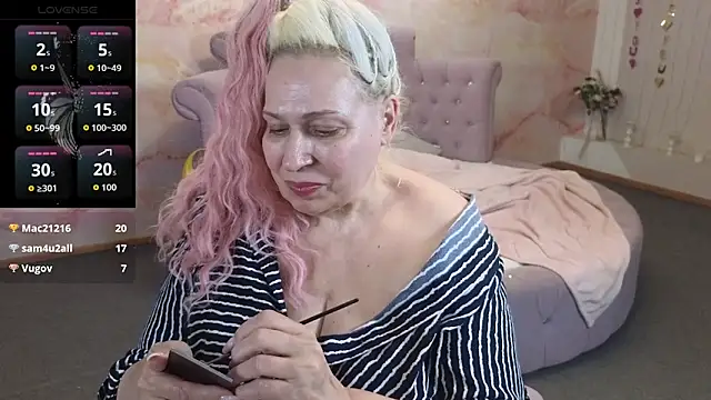 Penelope_Pinky's Live XXX Chat