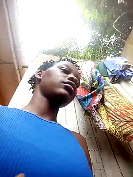 Chat +18 de Petite_li ao vivo