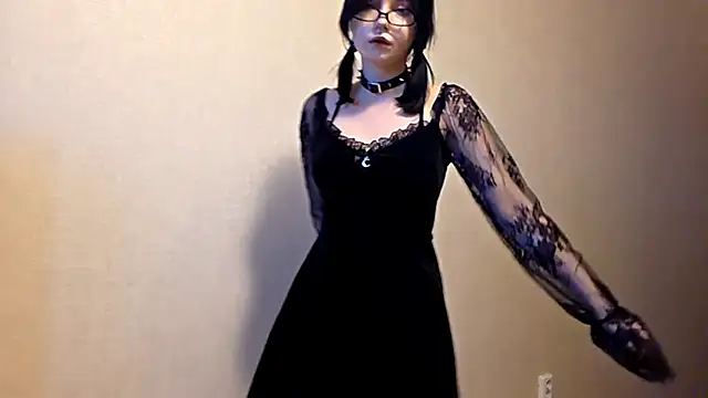 Goth_cute: онлайн-секс-чат