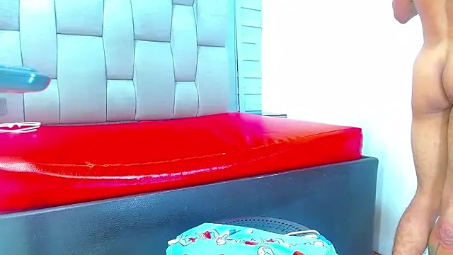 Hot_Latino_x: онлайн-секс-чат