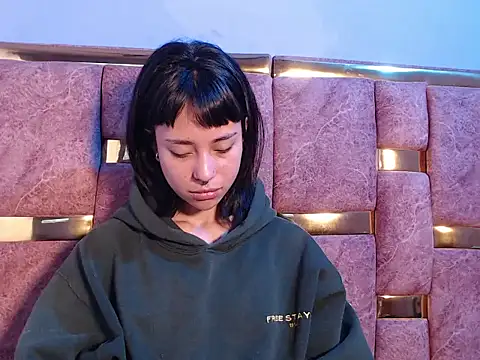 _nanah45 Adlı Modelin Canlı XXX Sohbeti