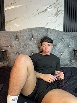 Вебкам-шоу Noah_ledom