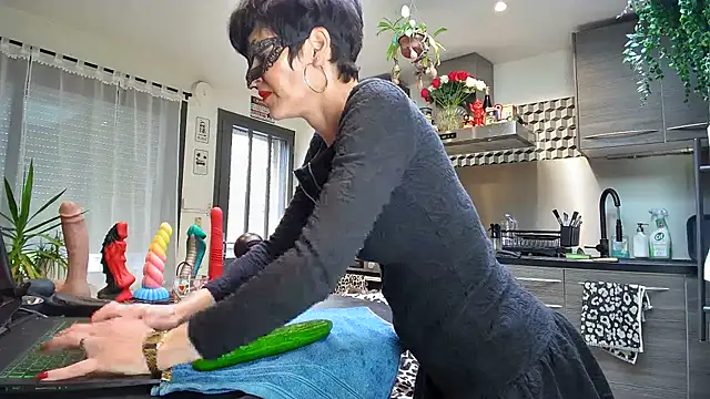 Cat_kush 现场XXX聊天