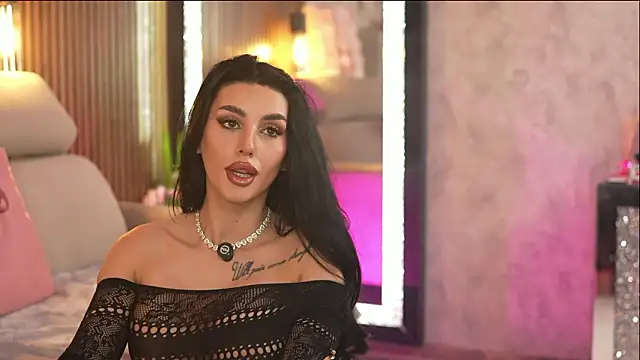 AmyBlair Adlı Modelin Canlı XXX Sohbeti