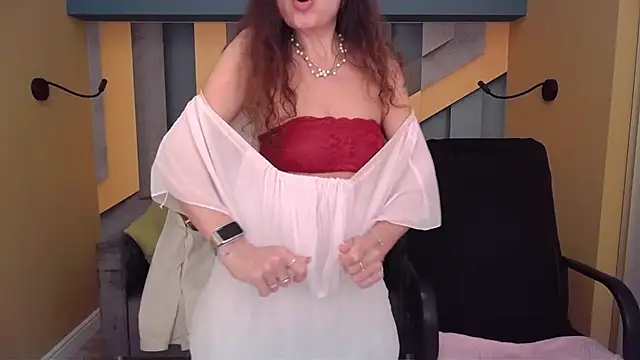 EllaLong Chat XXX in diretta