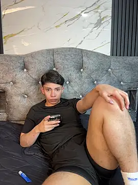 Chat XXX ao vivo de Noah_ledom