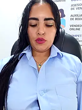 MAYE__13: онлайн-секс-чат