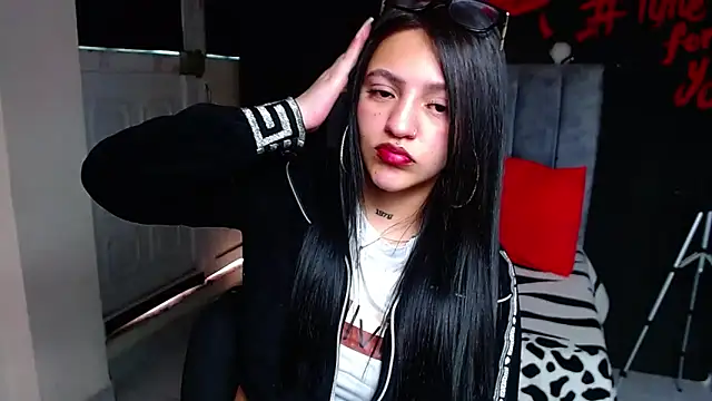 Violettasquirt's Live XXX Chat