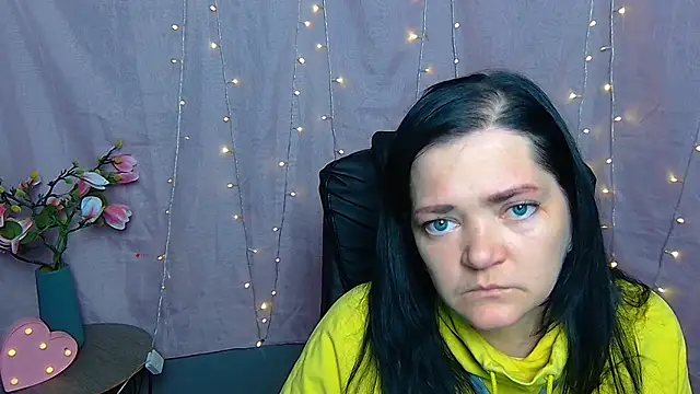 XXX chat uživo modela LauraFinn