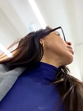 sexy7883 Chat XXX live