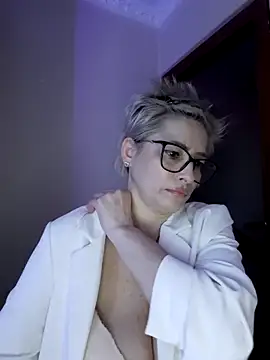 Chat XXX en directo de LunaBlaise