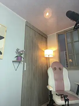 Vanesa_novvoa 现场XXX聊天