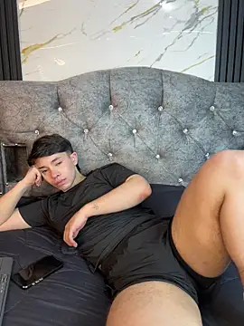 Chat +18 de Noah_ledom ao vivo