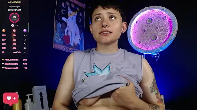 Chatroom XXX en direct de girl_intense444