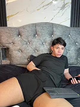 Webkamerová show Noah_ledom